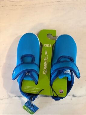 Speedo Kids Bright Blue Dual-Tone Water Shoes with Hook-and-Loop Velcro Straps.